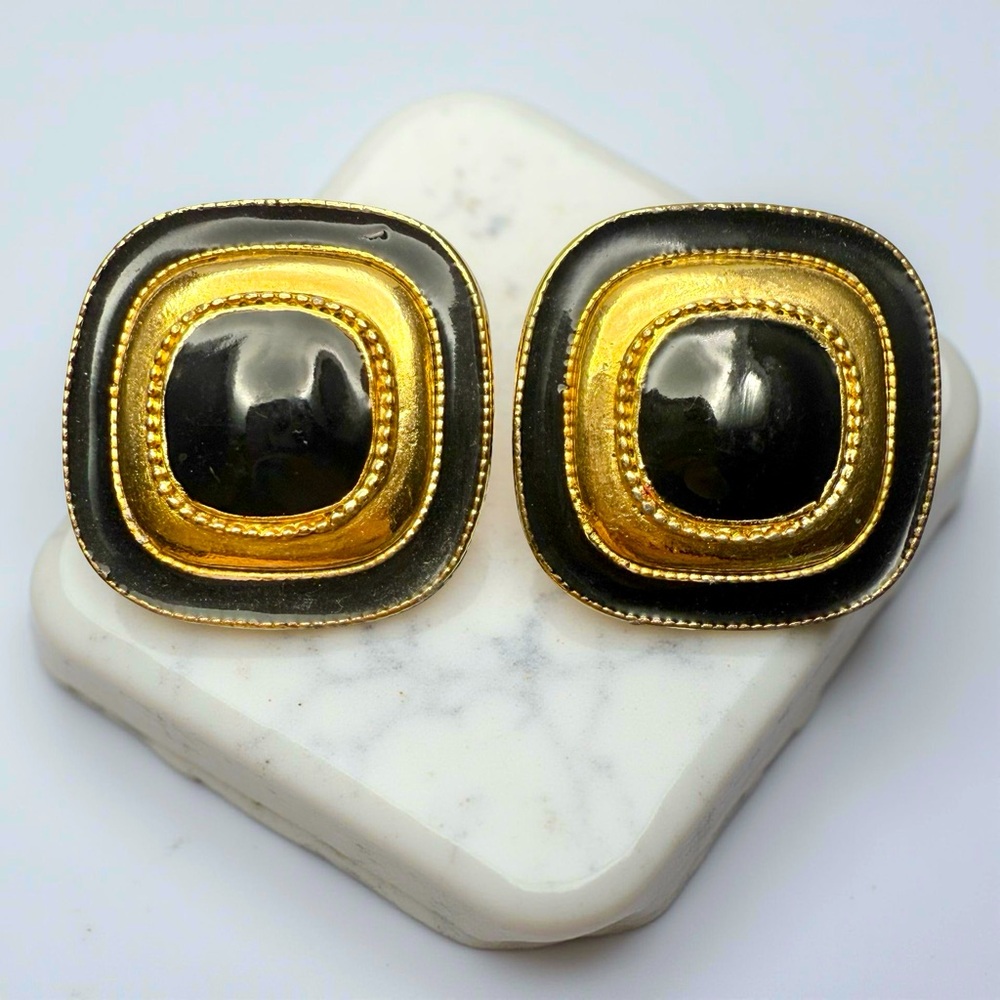 Vintage Gay Boyer Black Enamel Gold Tone Clip On Earrings 80s